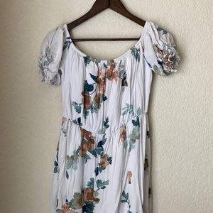 Size M Off Shoulder Floral Dress